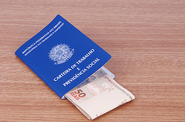 포토 JPG 해외이미지 직업 돈 회사 비즈니스 사람없음 업무 종업원 서비스 문서 법 브라질 계산서 월급 소셜 수입 진짜 브라질사람 해외202004 해외포토 작업 남아메리카 재산 파일형식 이미지허브