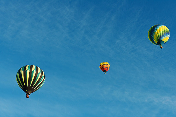포토 JPG 해외이미지 주간 하늘 풍경 사람없음 야외 열기구 비행 해외202004 해외포토 자연요소 항공교통 파일형식 이미지허브