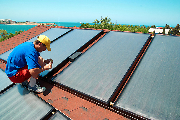 포토 JPG 해외이미지 식물 외관 하늘 지붕 노동자 새로움 주택 세포 한명 건물 초록색 물 경제 파란색 빛 햇빛 태양 환경 맑음 힘 재활용 발전기 에너지 업무 판넬 뜨거움 역 타일 연료 시스템 난방 무료 보일러 생태학 설치 수집가 해외202004 해외포토 자연요소 직업 1 건축물 교육 컬러 컨셉 교통시설 날씨 사람 발전소 작업 친환경 파일형식 이미지허브