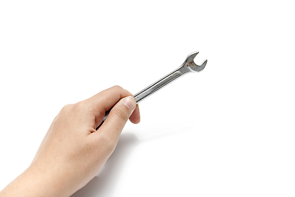 포토 JPG 해외이미지 손 실내 들기 신체부위 공구 스패너 작음 해외202004 해외포토 모션 사람 내부 도구 크기 파일형식 이미지허브