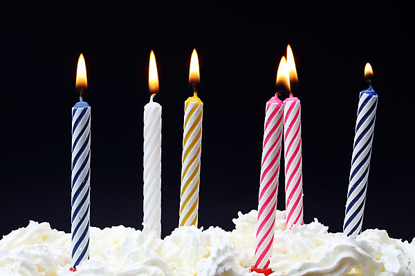 포토 JPG 해외이미지 전통 기념일 행복 음식 분홍색 백그라운드 오렌지 불 휴가 기념 이벤트 사람없음 장식 컬러풀 파티 케이크 축제 놀람 축하 생일 달콤 연도 기회 잔치 문학 빛망울 왁스 특별함 화상 해외202004 해외포토 자연요소 감정 컬러 컨셉 과일 디저트 표정 빛 맛 상처 파일형식 이미지허브