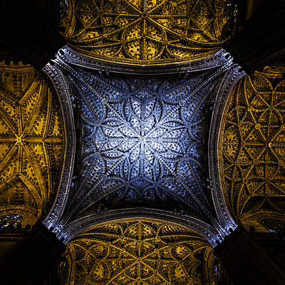 포토 JPG 해외이미지 유럽 종교 문화 조각 여행 백그라운드 건축양식 지붕 실내 미술 사람없음 내부 건물 장식 성당 교회 골동품 기둥 예수 중세 역사 스페인 정상 옥상 천장 아치 대리석 고딕 바실리카 숭배 스페인어 옛날 해외202004 해외포토 건축물 건축 나라 재료 종교건축 문화예술 신_종교 파일형식 이미지허브