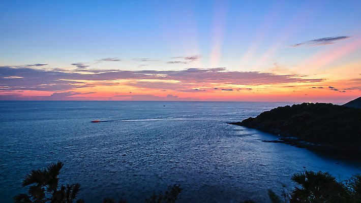 포토 JPG 해외이미지 구름 실루엣 바다 섬 백그라운드 오렌지 태국 자연 하늘 산 풍경 사람없음 야외 물 여름 파란색 빛 햇빛 태양 반사 노란색 일출 일몰 만 황금 저녁 망토 각도 스카이라인 안다만 푸켓 수평선 해외202004 해외포토 자연요소 계절 아시아 컬러 과일 촬영기법 노을 야간 생태계 파일형식 이미지허브