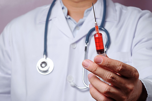 포토 JPG 해외이미지 손 컨셉 청진기 건강 병원 주사기 가면 사람 사람없음 치료 약 장비 간호사 의사 흰색 잡기 바이러스 보호 주사약 고립 돌봄 백신 예방접종 항생제 해외202004 해외포토 컬러 의학 의료기기 모션 신체부위 의료진 접종 파일형식 이미지허브