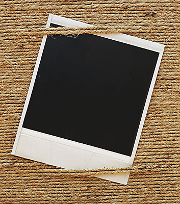 포토 JPG 해외이미지 프레임 사람없음 나뭇결 폴라로이드사진 목업 해외202004 해외포토 폴라로이드 파일형식 이미지허브