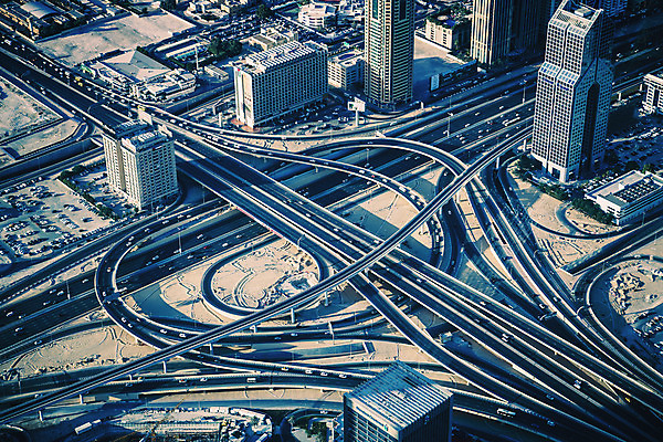 포토 JPG 해외이미지 도로 바다 비즈니스 건축양식 교통시설 자동차 미래 거리 사람없음 물 여름 도시풍경 햇빛 고층빌딩 기차 도시 고속도로 전철 정상 11월 교차로 속도 서식 지역 짐차 동쪽 두바이 스타일 해외202004 해외포토 자연요소 계절 건축 길 육상교통 교통 컨셉 대중교통 풍경 빌딩 태양 날짜 방향 시설 아랍에미리트 파일형식 이미지허브