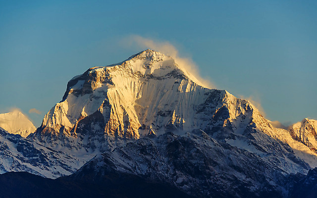 포토 JPG 해외이미지 아시아 여행 자연 하늘 산 풍경 사람없음 야외 파란색 일출 환경 등산 트래킹 흰색 황무지 정상 큼 고도 빙하 지역 네팔 I 산악지대 울퉁불퉁 웅장함 절정 히말라야 눈내림 해외202004 해외포토 알파벳 나라 컬러 레저 눈_날씨 노을 크기 생태계 파일형식 산맥 이미지허브