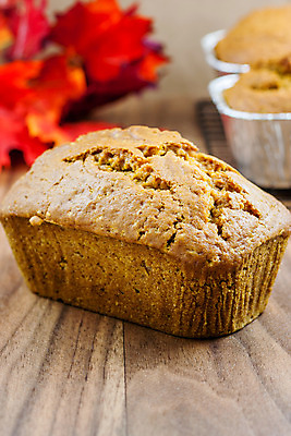 포토 JPG 해외이미지 음식 빵 잎 호박 사람없음 가을 시골 달콤 덩어리 핸드메이드 해외202004 해외포토 식물 계절 채소 맛 파일형식 이미지허브