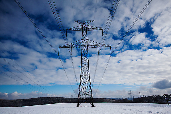 포토 JPG 해외이미지 구름 산업 선 겨울 밭 하늘 프레임 사람없음 파란색 탑 금속 냉동 힘 새벽 에너지 추위 전염 철사 볼트 뼈대 지휘자 분배 요금 전압 철강 해외202004 해외포토 자연요소 건축물 계절 컬러 농업 재질 음악가 공구 질병 감염 파일형식 이미지허브