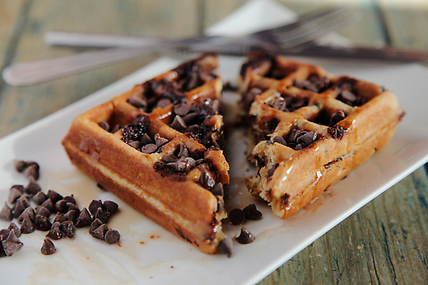 포토 JPG 해외이미지 접시 음식 빵 조각 백그라운드 크리스마스 재료 휴가 디저트 서브 주택 요리 사람없음 갈색 쌓기 쿠키 과자 케이크 초콜릿 계란 얼음 검은색 식사 어둠 빵집 우유 흰색 신선 황금 달콤 맛 떨어짐 혼합 설탕 먹기 크림 정사각형 코코아 와플 핸드메이드 해외202004 해외포토 자연요소 도형 식기 기념일 음료 컬러 컨셉 모션 유제품 건물 상점 알 파일형식 이미지허브