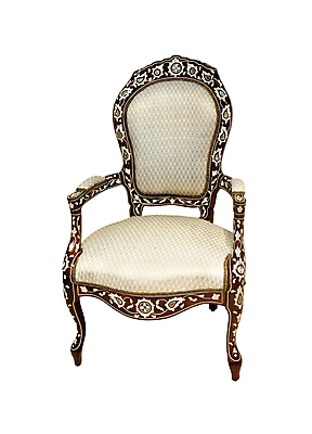 포토 JPG 해외이미지 전통 디자인 가구 꽃무늬 패턴 의자 주택 동양인 사람없음 목재 장식 갈색 식사 골동품 덮개 우아함 이슬람교 복고 부드러움 아랍어 옛날 해외202004 해외포토 나무 꽃 종교 컬러 생활용품 컨셉 무늬 재료 인종 건물 뚜껑 감각 파일형식 이미지허브