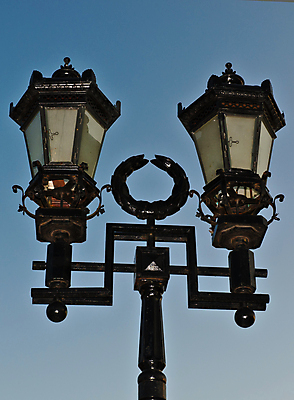 포토 JPG 해외이미지 사람없음 빛 햇빛 램프 러시아 모스크바 해외202004 해외포토 유럽 조명 태양 파일형식 이미지허브