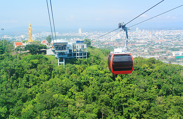 포토 JPG 해외이미지 공원 아시아 여행 자동차 태국 자연 하늘 산 사람없음 야외 초록색 여름 파란색 조각상 숲 해외202004 해외포토 계절 공공시설 나라 육상교통 컬러 조형물 생태계 파일형식 이미지허브