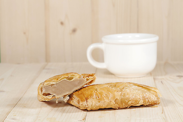 포토 JPG 해외이미지 전통 접시 커피 음식 조각 재료 디저트 사람없음 장식 컵 케이크 식당 초콜릿 어둠 카페 빵집 머그컵 막대기 달콤 맛 아침식사 설탕 자르기 굽기 퍼프 코코넛 향 핸드메이드 해외202004 해외포토 식기 음료 컨셉 과일 모션 상점 식사 구이 파일형식 이미지허브