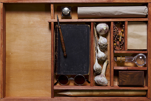 포토 JPG 해외이미지 별 종교 안경 십자가 마늘 사람없음 책 가로 물 독서 펜 성경 할로윈 덮개 기도 도서관 은색 신비 두루마리 심볼 읽기 싸움 마녀 페이지 신성 마법 총알 옛날 카운트 해외202004 해외포토 자연요소 잡화 교육 무기 컬러 컨셉 채소 종교용품 모션 필기구 뚜껑 파일형식 이미지허브