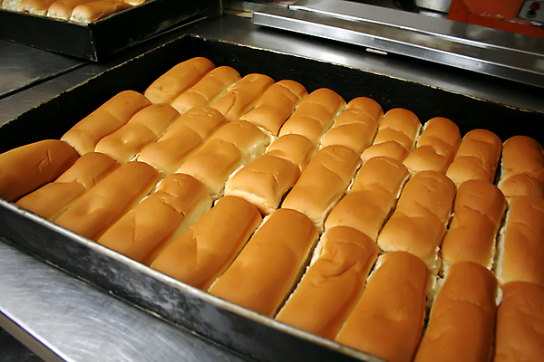 포토 JPG 해외이미지 빵 공장 쟁반 실내 사람없음 가득함 담기 해외202004 해외포토 음식 공업 모션 내부 파일형식 이미지허브