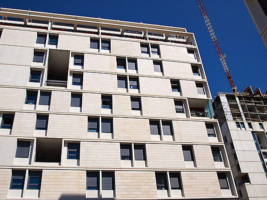 포토 JPG 해외이미지 라이프스타일 외관 벽 건축양식 창문 하늘 새로움 아파트 주택 사람없음 야외 건물 파란색 도시풍경 블록 발코니 도시 재산 고급 큼 투자 장면 콘도 지역 개발 경영 진짜 스타일 해외202004 해외포토 건축물 건축 컬러 컨셉 비즈니스 숙소 풍경 생활 금융 크기 파일형식 이미지허브