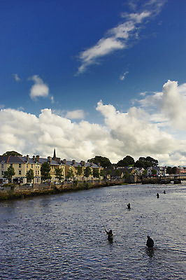 포토 JPG 해외이미지 스포츠 자연 낚시 휴식 취미 사람없음 야외 물 강 낚시꾼 아일랜드 마요네즈 민물 해외202004 해외포토 자연요소 유럽 컨셉 레저 소스_음식 생태계 파일형식 이미지허브