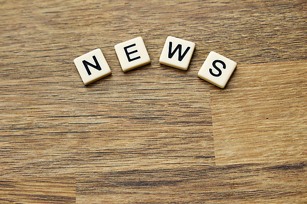 포토 JPG 해외이미지 알파벳 텍스트 사람없음 목재 단어 메시지 신문 뉴스 편지 타일 해외202004 해외포토 나무 문자 영어 재료 간행물 파일형식 이미지허브