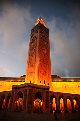 포토 JPG 해외이미지 전통 종교 오렌지 건축양식 유물 사람없음 건물 빨간색 빛 탑 골동품 역사 야간 이슬람교 묘사 모로코 숭배 신앙심 옛날 해외202004 해외포토 자연요소 건축물 건축 컬러 과일 아프리카 파일형식 이미지허브