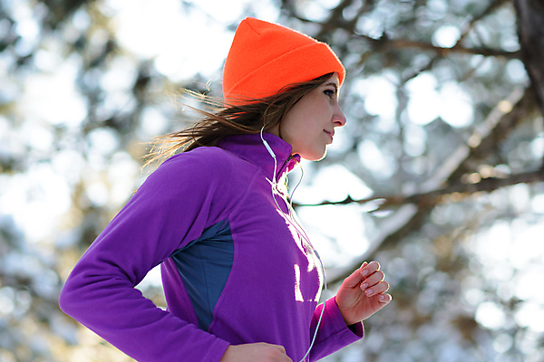포토 JPG 해외이미지 백인 라이프스타일 공원 여자 행복 겨울 따뜻함 건강 한명 성인 야외 달리기 조깅 운동 맑음 숲 연습 성인여자한명만 해외202004 해외포토 서양인 1 계절 공공시설 감정 모션 날씨 사람 생활 여자한명만 성인여자만 파일형식 이미지허브