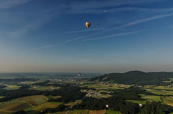 포토 JPG 해외이미지 주간 하늘 풍경 사람없음 야외 열기구 비행 해외202004 해외포토 자연요소 항공교통 파일형식 이미지허브