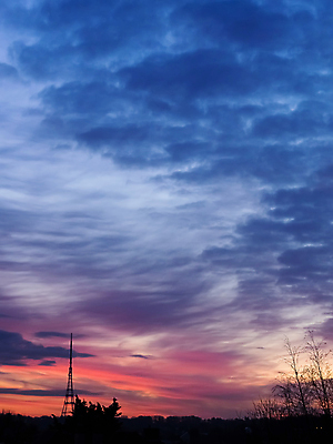 포토 JPG 해외이미지 구름 실루엣 산업 인터넷 통신 하늘 영국 잉글랜드 안테나 풍경 사람없음 글로벌 탑 금속 디지털 보라색 텔레비전 황혼 일몰 새벽 궁전 인공위성 네트워크 역 큼 크리스탈 무선전화기 라디오 런던 방송 전염 단상 돛대 방사선 송신기 스펙트럼 철강 해외202004 해외포토 자연요소 건축물 유럽 컬러 고건축 교통시설 재질 촬영기법 전자제품 노을 질병 크기 광석 전화기 감염 파일형식 이미지허브