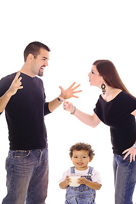 포토 JPG 해외이미지 커플 여자 남자 행복 아들 어린이 가족 관계 결혼식 엄마 남편 스트레스 함께함 사랑 사람 인종 세명 검은색 외침 우유 신혼여행 마시기 분노 짜증 아내 속임수 아빠 충돌 상담 싸움 문제 히스패닉 테라피 고립 비명 이혼 제어 헬프 해외202004 해외포토 감정 컬러 결혼 컨셉 모션 유제품 뷰티 소리 도움 파일형식 이미지허브