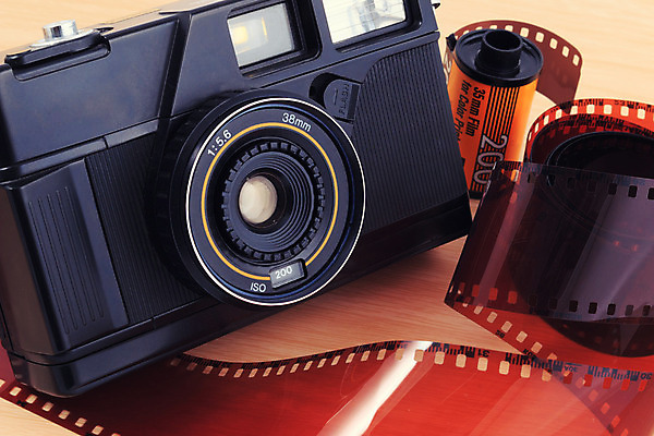 포토 JPG 해외이미지 직업 전통 디자인 여행 신체 유물 프레임 사람없음 카메라 금속 검은색 사진촬영 장비 수확 골동품 공구 역사 클래식 필름 향수 오브젝트 그림 복고 과거 아날로그 셔터 구식 부정적 옛날 인기 조작 철강 회복 스타일 해외202004 해외포토 감정 컬러 컨셉 농업 재질 전자제품 촬영 화장품 도구 파일형식 이미지허브