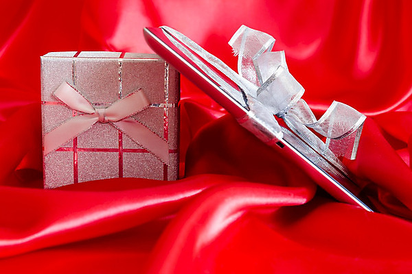 포토 JPG 해외이미지 전통 컨셉 크리스마스 인터넷 모바일 휴가 새로움 선물 사람없음 장식 빨간색 컴퓨터 터치패드 알약 디지털 공책 공백 흰색 전자책 휴대용 무선전화기 싱글 전자 패드 고립 터치스크린 해외202004 해외포토 기념일 컬러 문구용품 전자제품 약 전화기 오브젝트 파일형식 이미지허브