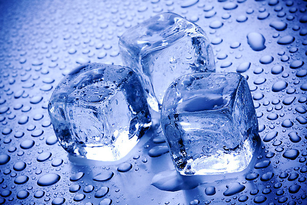 포토 JPG 해외이미지 하늘색 백그라운드 벽돌 사람없음 물 파란색 냉동 얼음 추위 물방울 닫기 떨어짐 시원함 큐브 서리 결정체 냉동고 해외202004 해외포토 자연요소 컬러 컨셉 모션 파일형식 이미지허브