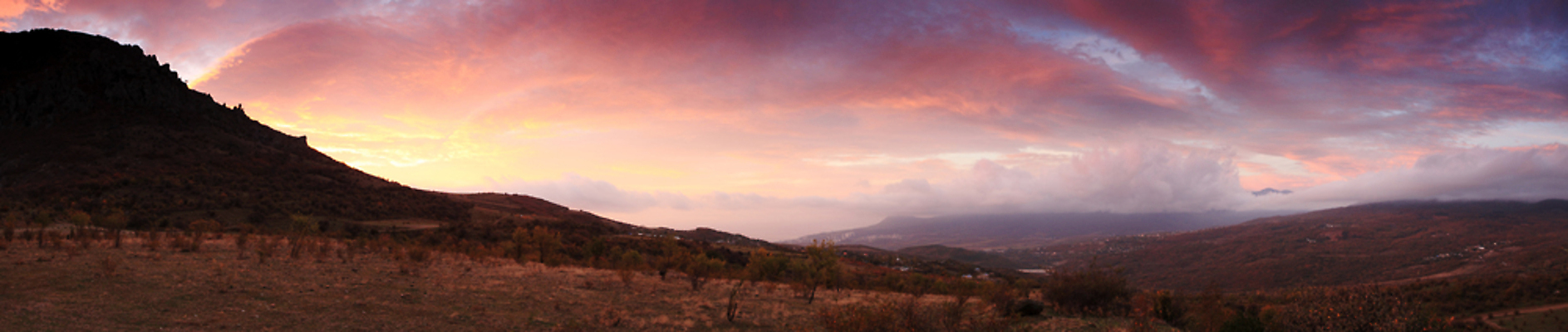 포토 JPG 해외이미지 구름 외관 이동 자연 미래 산 파노라마 풍경 사람없음 야외 여름 빛 환경 희망 일몰 안개 큼 신비 드넓은 우크라이나 해외202004 해외포토 자연요소 계절 감정 유럽 컨셉 날씨 촬영기법 노을 크기 생태계 파일형식 이미지허브