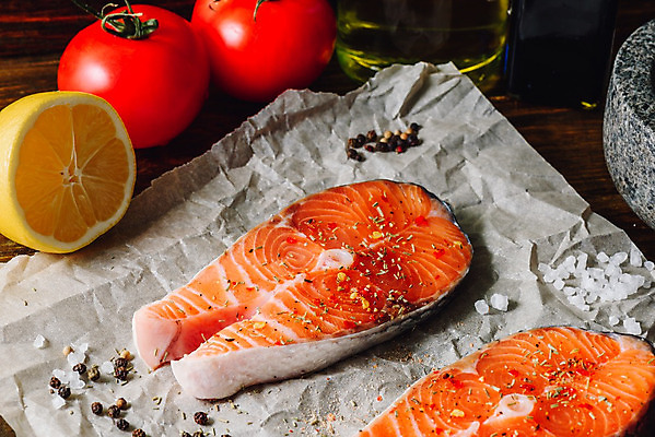 포토 JPG 해외이미지 조각 토마토 식재료 단면 사람없음 신선 레몬 날것 소금 연어 통후추 종이호일 생연어 해외포토 채소 과일 어류 후추 파일형식 이미지허브