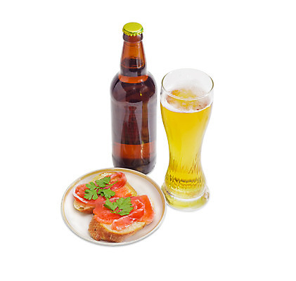 포토 JPG 해외이미지 음료 음식 빵 유리 맥주 샌드위치 어류 사람없음 거품 머그컵 바게트 컵받침 해산물 연어 고립 송어 해외202004 해외포토 재질 주류 컵 수중동물 받침대 파일형식 이미지허브