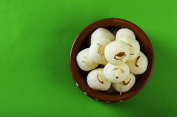포토 JPG 해외이미지 디저트 사람없음 도자기 원형 사기그릇 인도음식 해외포토 도형 그릇 음식 동양음식 파일형식 이미지허브