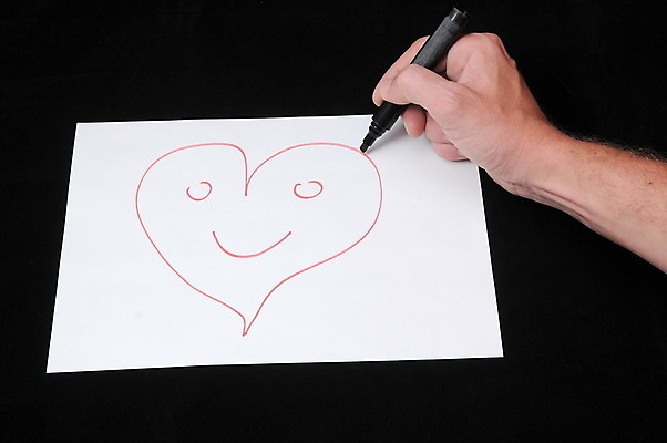 포토 JPG 해외이미지 손 디자인 교육 종이 백그라운드 패턴 일러스트 비즈니스 손가락 학교 아이디어 창조 사랑 미술 사람 사람없음 그래픽 빨간색 연필 펜 공백 흰색 하트 잡기 그리기 메시지 계획 디자이너 만화 스케치 심볼 오브젝트 사인 그림 질감 예술가 고립 해외202004 해외포토 모양 직업 감정 컬러 컨셉 무늬 모션 문화예술 학용품 신체부위 필기구 파일형식 이미지허브