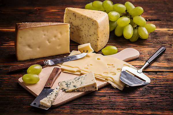 포토 JPG 해외이미지 치즈 종류 사람없음 청포도 블루치즈 조각치즈 치즈나이프 해외202004 해외포토 조각 포도 유제품 나이프 파일형식 이미지허브