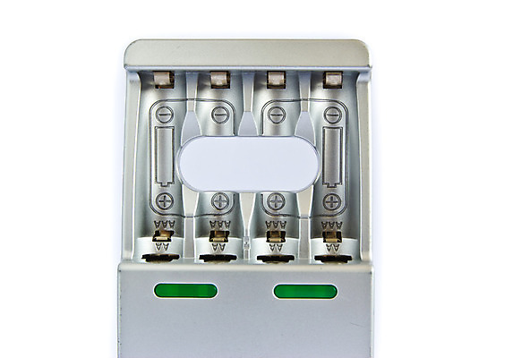 포토 JPG 해외이미지 사람없음 환경 힘 에너지 보호 지시 플러스 오브젝트 전자 긍정 볼트 충전 해고 고립 베터리 요금 전압 충전기 해외202004 해외포토 기호 컨셉 비즈니스 모션 기계 공구 파일형식 이미지허브