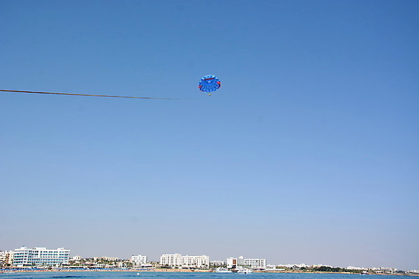 포토 JPG 해외이미지 커플 계절 행복 스포츠 바다 여행 자연 하늘 휴가 항해 사랑 사람 성인 사람없음 물 여름 파란색 여행객 자유 오픈 보트 흥분 휴양지 해외202004 해외포토 사이프러스공화국 자연요소 감정 유럽 컬러 컨셉 배_교통 관계 장소 생태계 파일형식 이미지허브