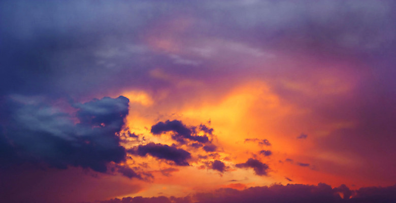 포토 JPG 해외이미지 구름 계절 자연 하늘 사람없음 빨간색 여름 빛 태양 어둠 일몰 회색 광선 저녁 폭풍 직사각형 해외202004 해외포토 자연요소 도형 컬러 날씨 노을 야간 생태계 파일형식 이미지허브