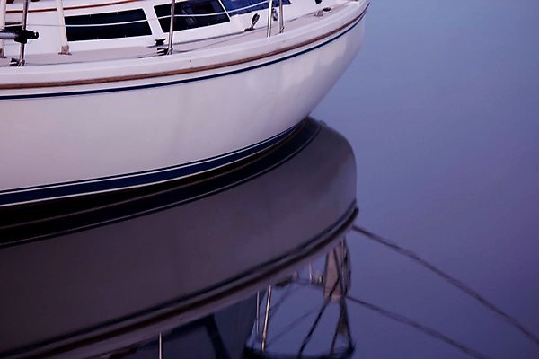 포토 JPG 해외이미지 바다 요트 유리 항해 사람없음 물 평화 침묵 보트 매끈함 선원 해외202004 해외포토 자연요소 컨셉 배_교통 재질 소리 감각 파일형식 이미지허브