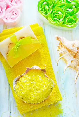 포토 JPG 해외이미지 꽃 리본 사람없음 수건 노란색 스파 조개껍데기 아로마 스파용품 비누 아로마테라피 입욕소금 해외202004 해외포토 식물 컬러 조개 위생용품 미용용품 오브젝트 소금 테라피 파일형식 이미지허브