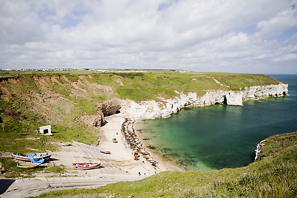 포토 JPG 해외이미지 유럽 바다 사람없음 만 보트 요크셔테리어 해외202004 해외포토 나라 배_교통 테리어 파일형식 이미지허브