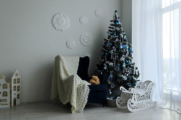 포토 JPG 해외이미지 나무 전통 디자인 계절 리본 가구 백그라운드 크리스마스 겨울 휴가 새로움 아파트 주택 기념 실내 선물 사람없음 내부 장식 초록색 빛 상자 소파 장난감 축제 화환 방 흰색 축하 소나무 황금 고급 12월 연도 벽난로 전나무 리빙 가문비나무 스타일 안락 해외202004 해외포토 식물 기념일 꽃 컬러 생활용품 컨셉 의자 건물 날짜 파일형식 이미지허브