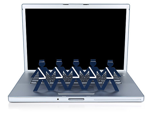 포토 JPG 해외이미지 남자 종이 컨셉 비즈니스 관리 안전 사람 사람없음 가로 노트북 컴퓨터 숫자 우주 금속 스크린 검은색 공책 웹 흰색 잡기 그룹 바이러스 경찰 보호 은색 자르기 중개인 무선전화기 오브젝트 보안 반대 해커 고립 방화벽 소프트웨어 스팸 해외202004 해외포토 직업 문자 컬러 인터넷 모션 재질 문구용품 전자제품 범죄 전화기 파일형식 이미지허브