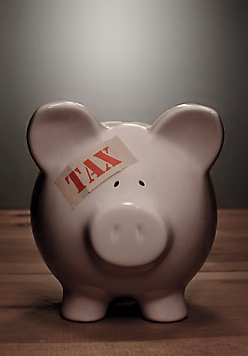 포토 JPG 해외이미지 돈 스트레스 사람없음 금융 경제 저축 돼지저금통 악단 도움 계산 문제 회계 월급 파산 대출 빚 곤란 석고 세금 수입 압력 위기 과세 비용 해외202004 해외포토 음악 컨셉 저금통 재산 파일형식 이미지허브