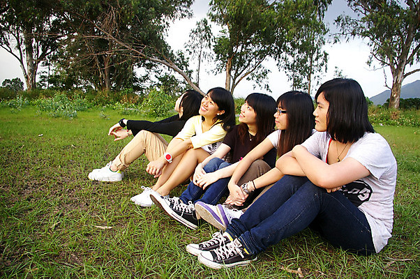 포토 JPG 해외이미지 나무 라이프스타일 응시 계절 공원 여자 꽃 2 가족 포옹 자연 휴가 휴식 건강 미소 사람 동양인 잔디 여러명 20대 성인 야외 초록색 햇빛 일본 중국 잠 닫기 숲 언니 내추럴 거짓말 해외202004 해외포토 식물 시선 공공시설 아시아 컬러 다수 컨셉 관계 안기 모션 표정 인종 청년 생활 태양 생태계 자매 파일형식 이미지허브