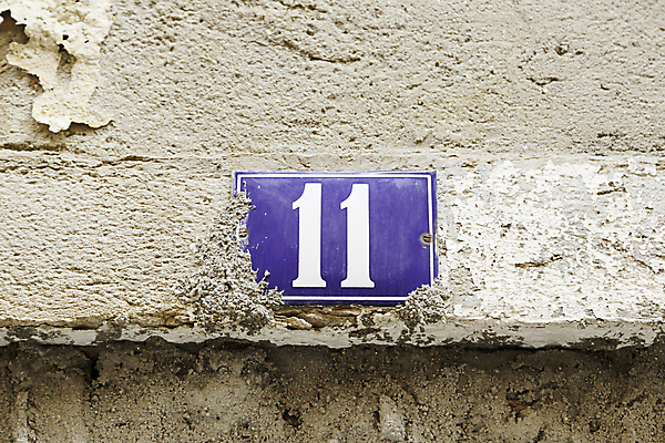 포토 JPG 해외이미지 1 접시 디자인 벽 백그라운드 벽돌 주택 타이포그라피 사람없음 야외 장식 빨간색 파란색 숫자 갈색 노란색 문 금속 검은색 흰색 나사 심볼 오브젝트 사인 질감 정사각형 주소 타입 서명 옛날 철강 카운트 레터링 스타일 해외202004 해외포토 도형 문자 식기 컬러 재질 건물 공구 파일형식 이미지허브