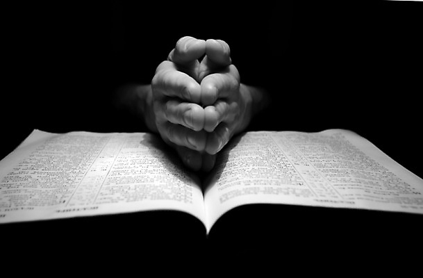 포토 JPG 해외이미지 기독교 종교 가족 관리 사람없음 믿음 성경 기도 하트 예수 영혼 신성 천국 복음 사실 신앙심 지옥 해외202004 해외포토 모양 감정 종교용품 관계 신_종교 파일형식 이미지허브