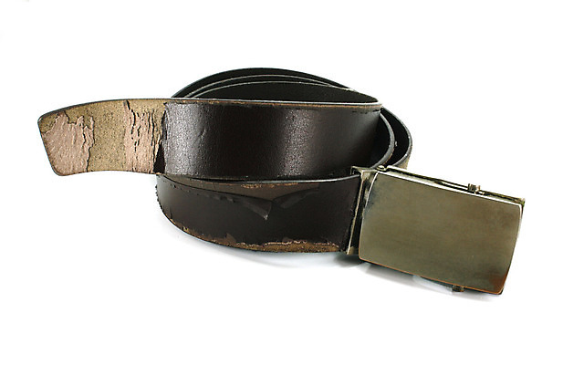 포토 JPG 해외이미지 옷 여자 남자 백그라운드 사람없음 가로 빛 갈색 유행 금속 검은색 벨트 흰색 은색 가죽 자르기 오브젝트 싱글 고립 스트랩 옛날 스타일 해외202004 해외포토 잡화 컬러 모션 재질 사람 파일형식 이미지허브